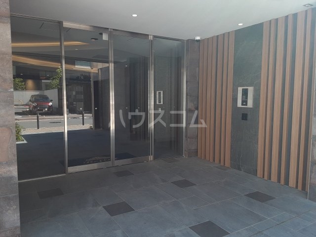 2/4 エントランス