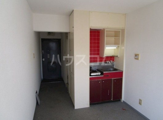 20/21 エントランス