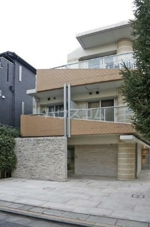 17/24 エントランス