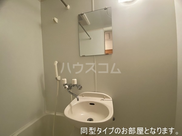 16/25 洗面