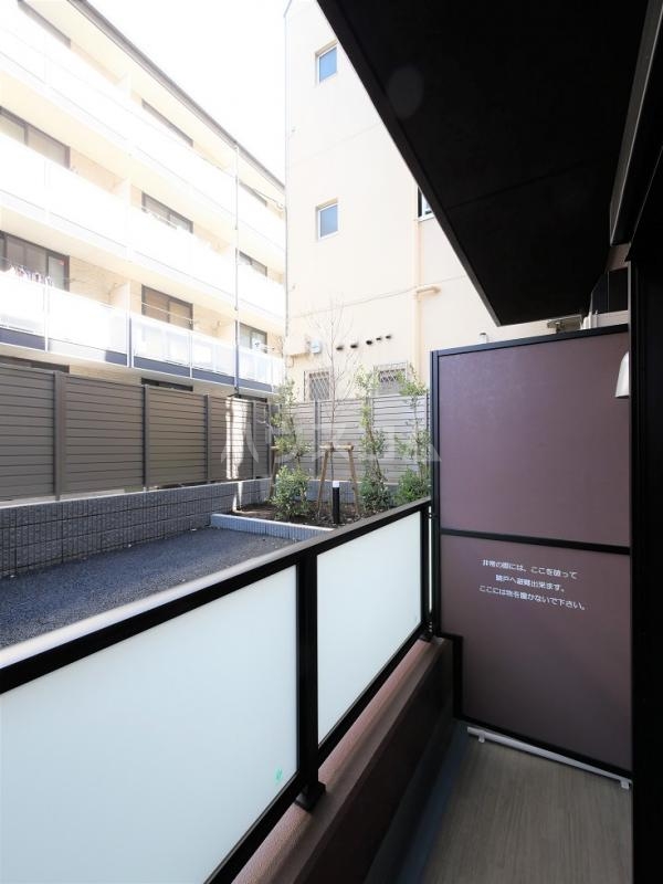 15/23 バルコニー
