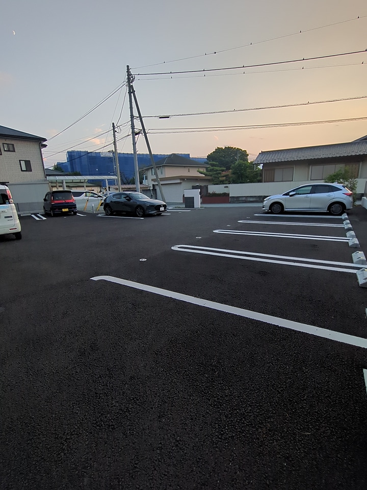 2/2 駐車場