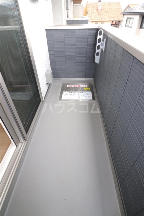 16/23 バルコニー