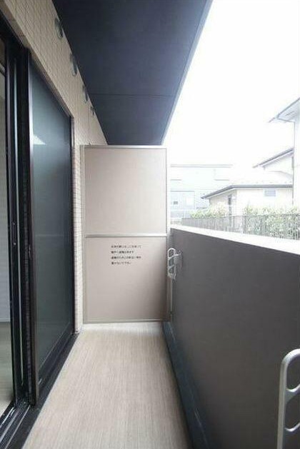 13/18 バルコニー