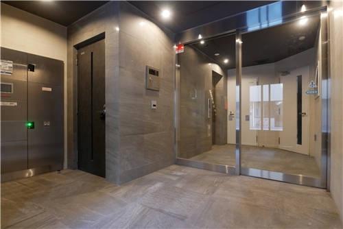 16/23 エントランス