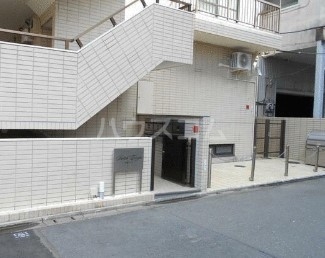 17/22 エントランス