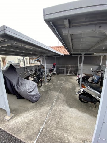 21/23 駐車場