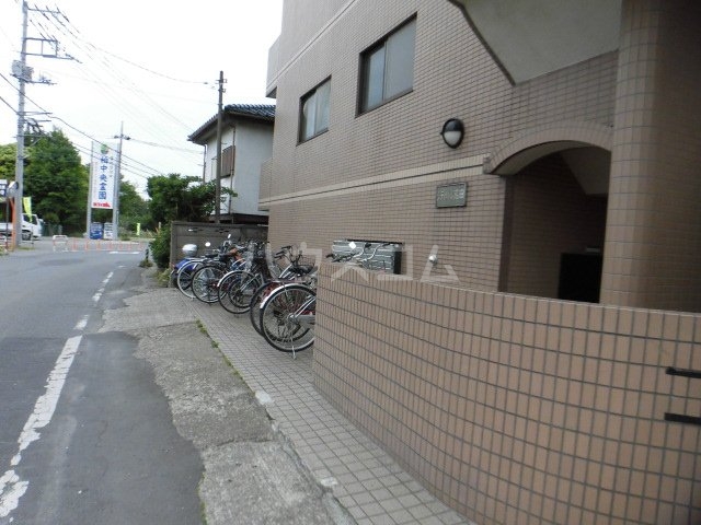 17/19 エントランス