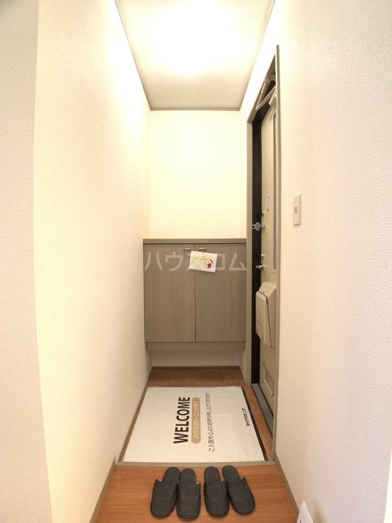 13/30 玄関