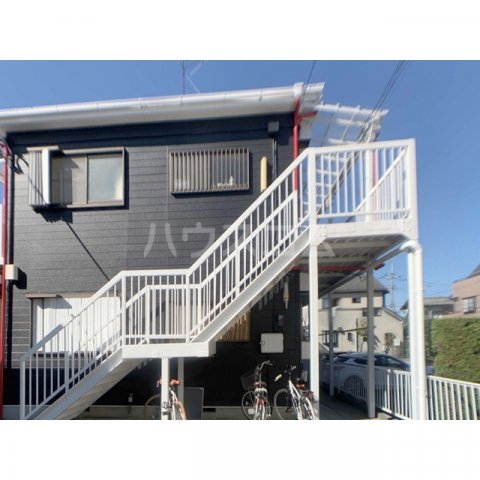 23/30 エントランス