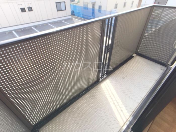 16/18 バルコニー