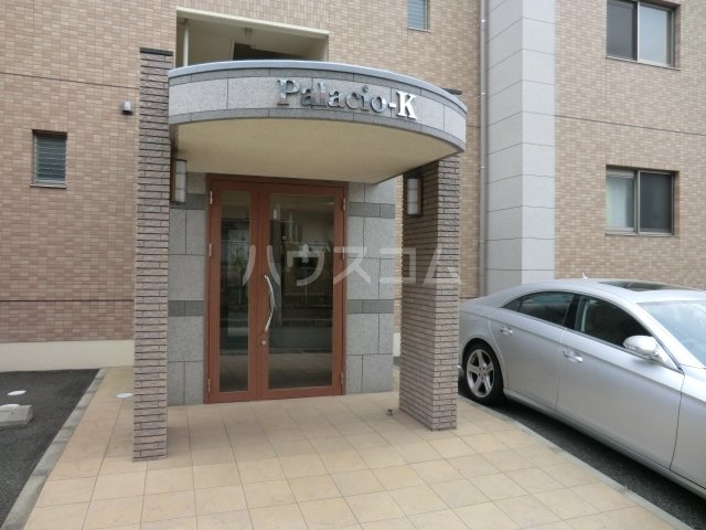 18/21 エントランス