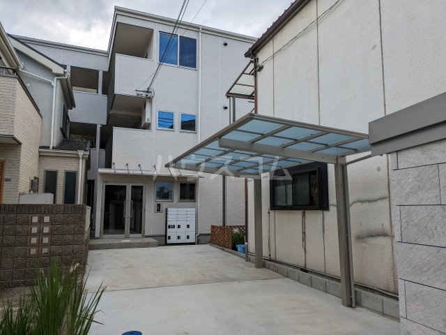 21/21 駐車場