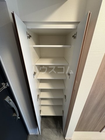 収納