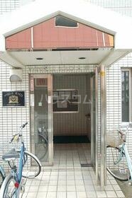 15/18 エントランス