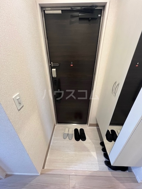 13/30 玄関