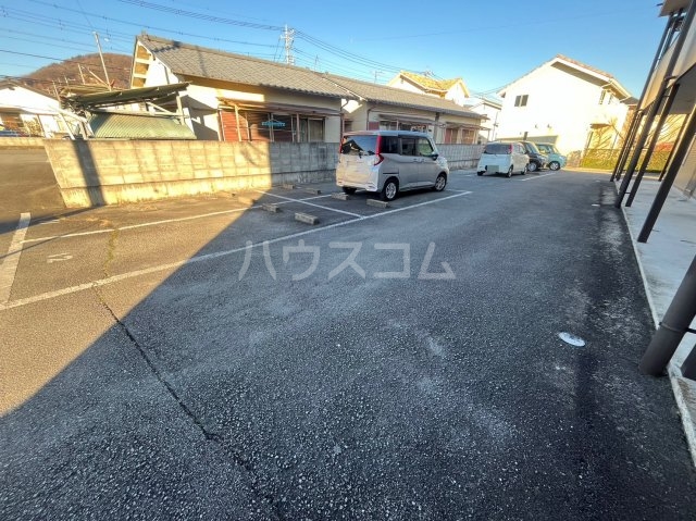 19/22 駐車場