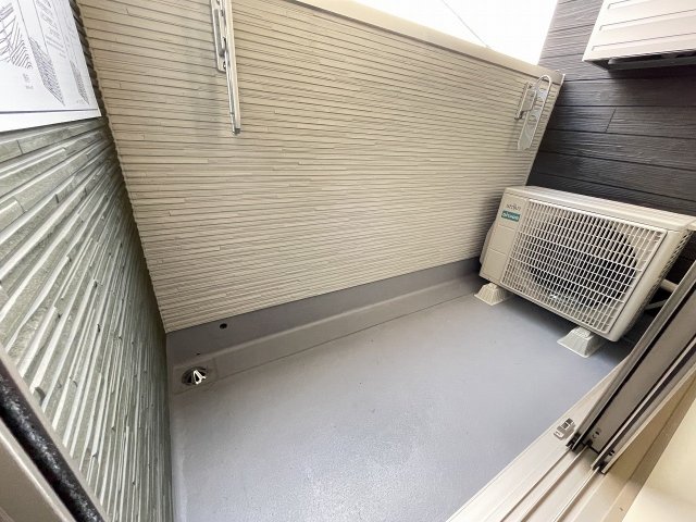 20/30 バルコニー