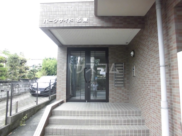 16/22 エントランス