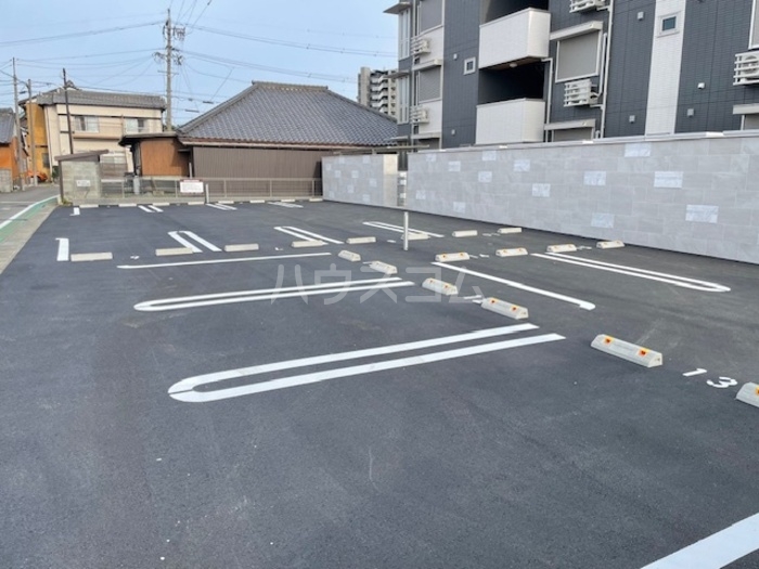 3/5 駐車場