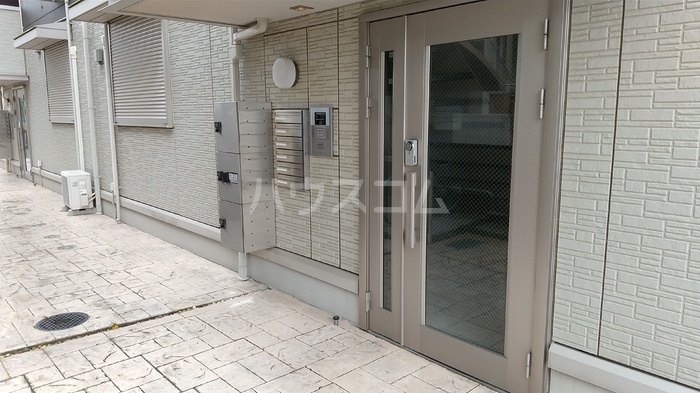 13/24 エントランス