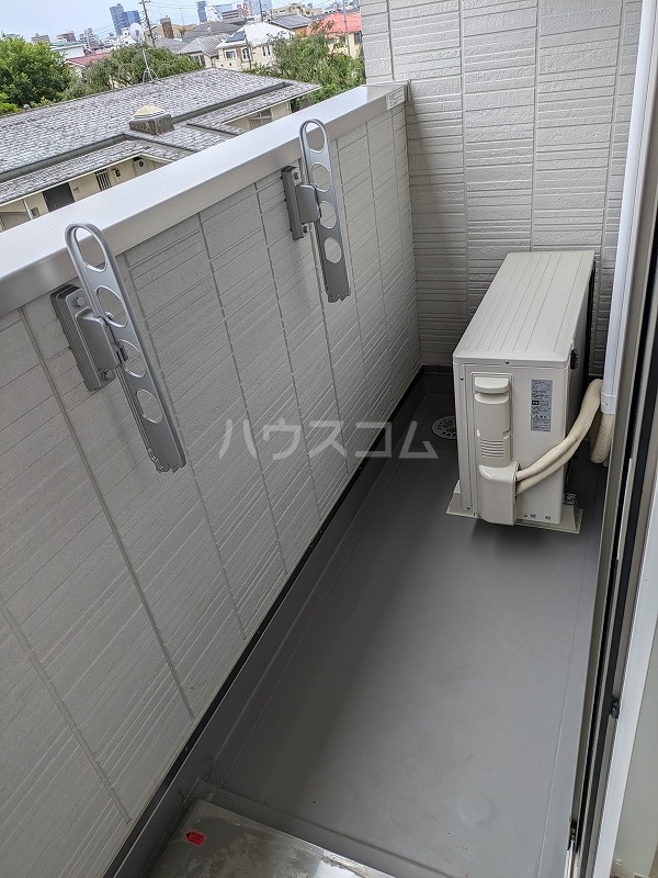 16/23 バルコニー