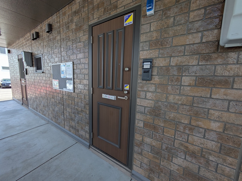 2/5 エントランス