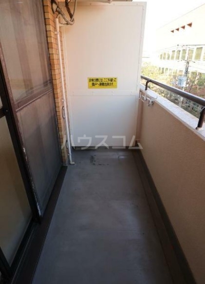 16/27 バルコニー