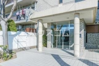 2/5 エントランス