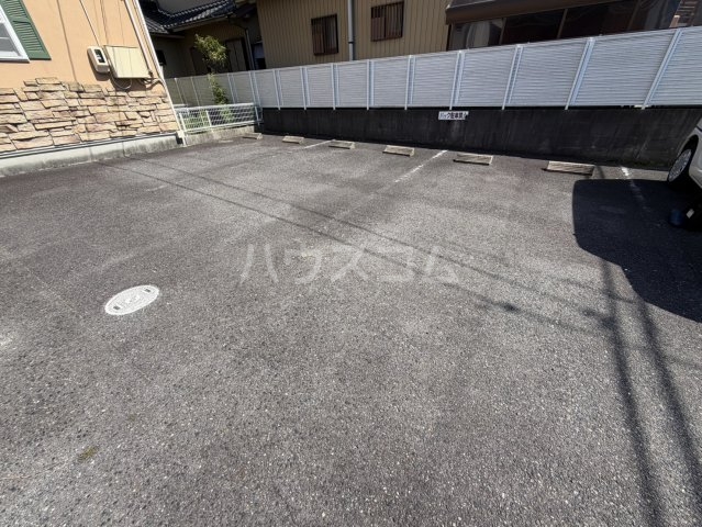 22/29 駐車場