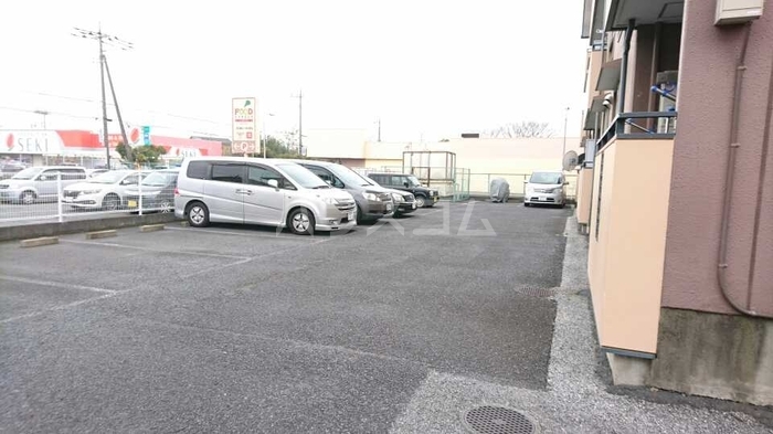 14/22 駐車場