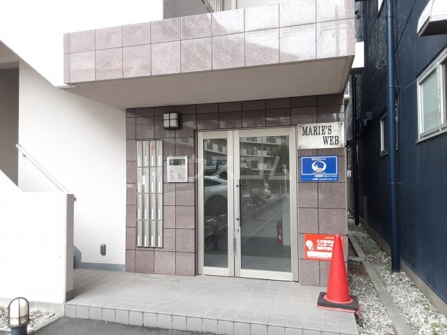 29/30 エントランス