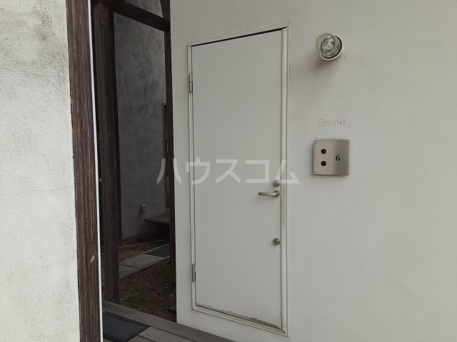 13/30 玄関