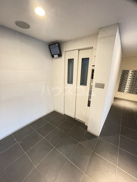 21/28 エントランス