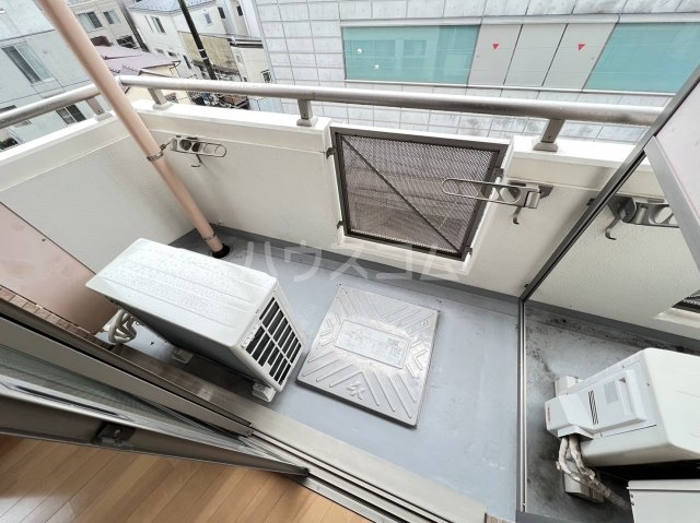 13/22 バルコニー