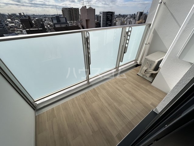 17/27 バルコニー