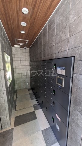 26/30 エントランス