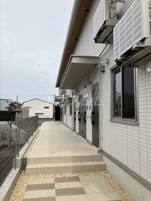13/15 エントランス