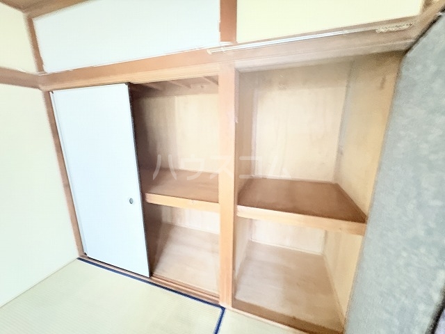 13/30 収納