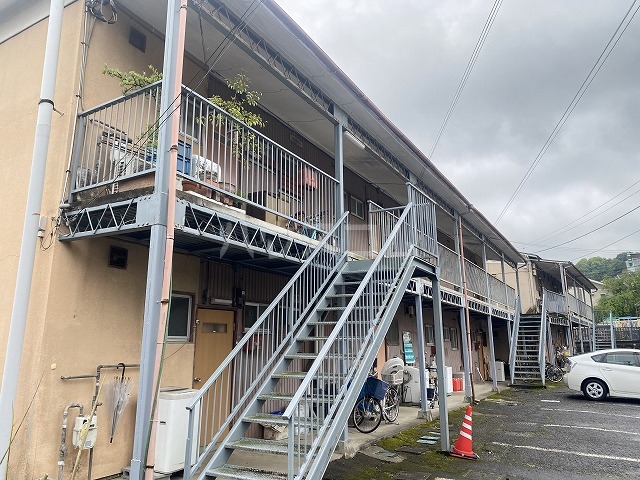 27/30 エントランス