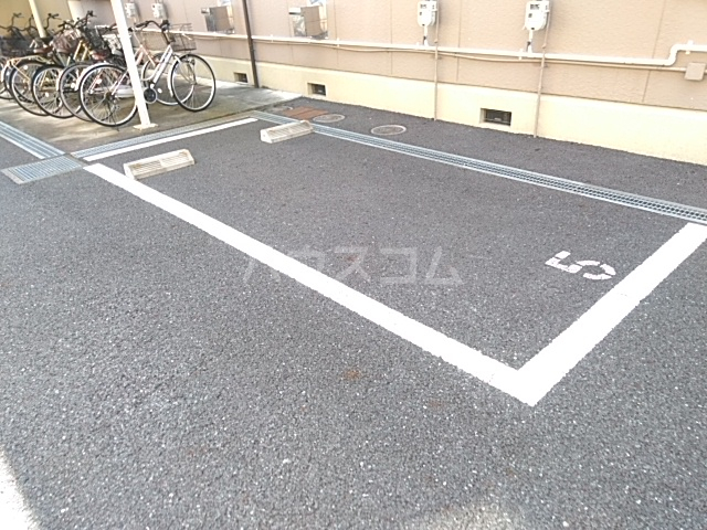 3/5 駐車場