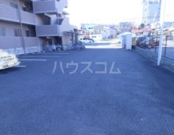 17/25 駐車場
