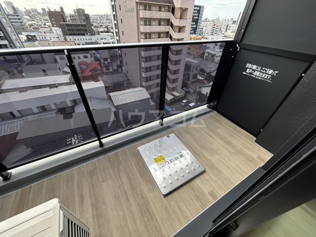 18/27 バルコニー