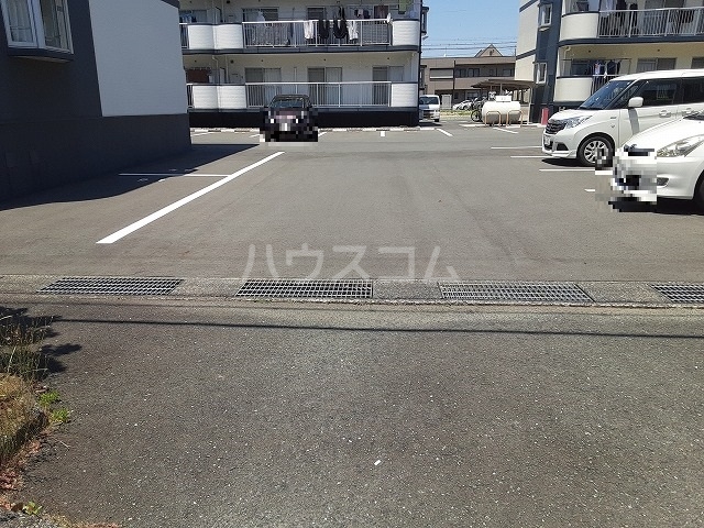 27/29 駐車場