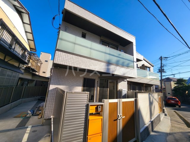 21/26 エントランス