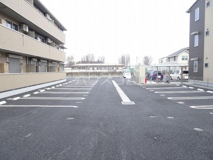 20/21 駐車場