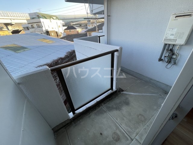 23/30 バルコニー