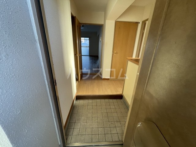 29/30 エントランス