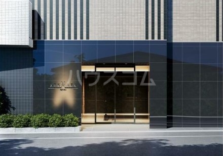 23/30 エントランス