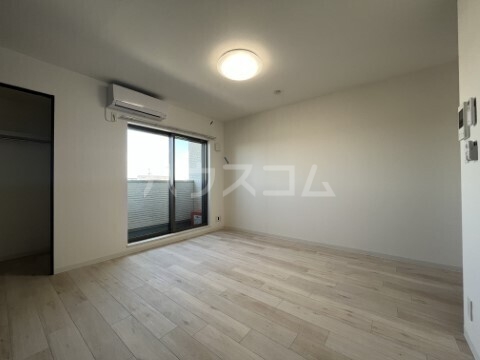 13/22 バルコニー